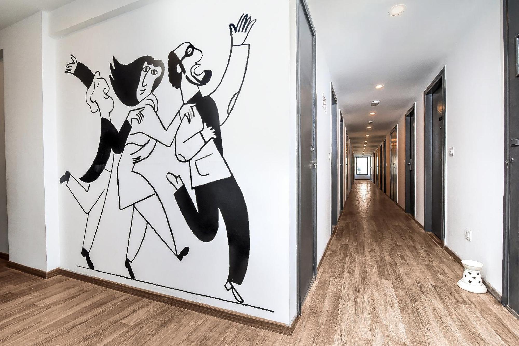 Super Townhouse All In One コルカタ エクステリア 写真