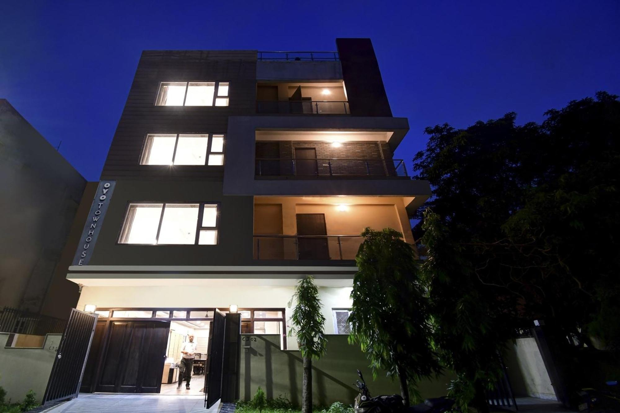 Super Townhouse All In One コルカタ エクステリア 写真